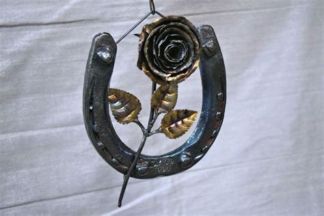 Custom Horseshoe Rose made by Ken Zitur of Ken's Custom Iron. www.kensiron.com Blacksmith ...