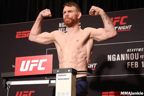 paul-felder-ufc-on-espn-1-official-weigh-ins | MMA Junkie