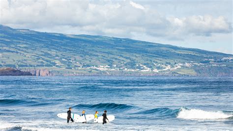 Azores Surf Center | Book a Surf Lesson now