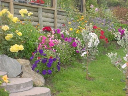 Home Flower Garden Images - Viewing Gallery