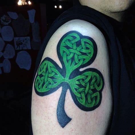 50 Shamrock Tattoo Designs For Men - Ireland Ink Ideas | Shamrock tattoos, Tattoo designs men ...