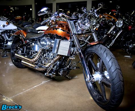 Custom Harley-Davidson Breakout with BST Carbon Fiber Wheels | Brocks Performance