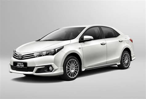 Toyota Corolla Altis 50th anniversary limited edition | Torque