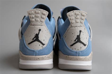 Jordan 4 Retro University Blue