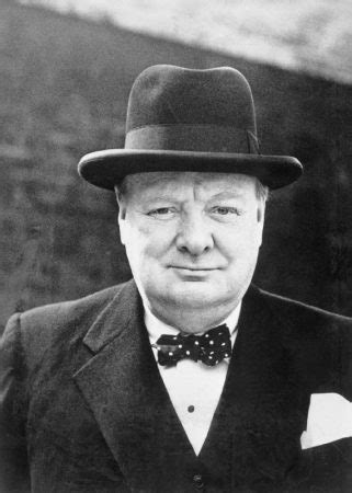 Winston Churchill - Biografia - InfoEscola