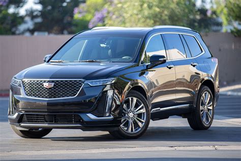 2022 Cadillac XT6 Premium Luxury AWD Review: One Of The Best Looking SUVs In Its Segment