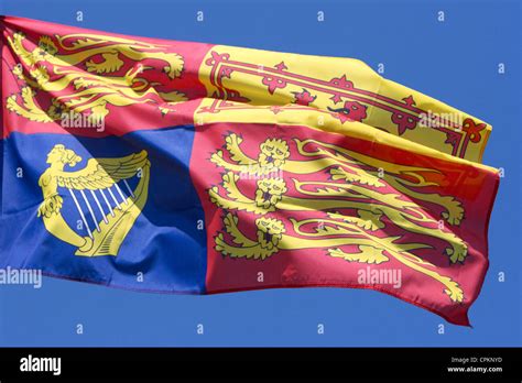 Royal standard flag hi-res stock photography and images - Alamy