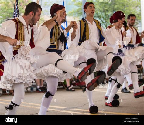 Ohio, US. 30th Aug, 2014. Traditional Greek Dancers perform during the ...