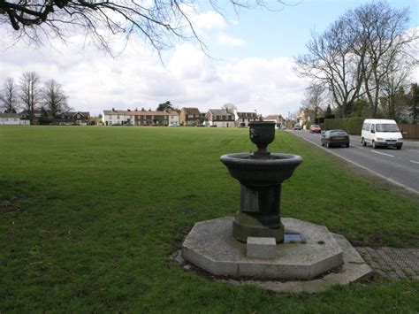 Meopham Green Cricket Pitch © Hywel Williams cc-by-sa/2.0 :: Geograph Britain and Ireland