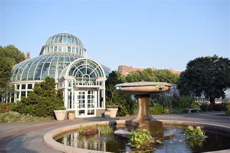 Brooklyn Botanic Garden in New York - Explore 52 Acres of Flora Heaven ...