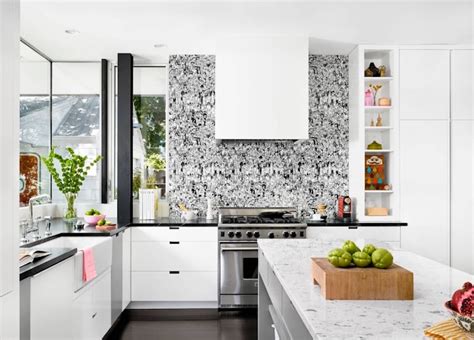 4 Tips for Choosing the Right Wallpaper for Your Kitchen