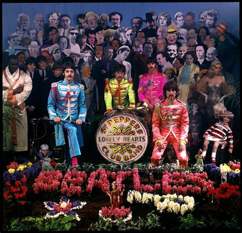 Sgt Pepper's Lonely Hearts Club Band | The Beatles