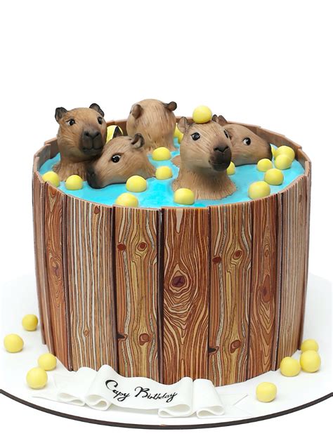 Capybara hot tub birthday empire cake – Artofit