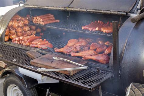 What Is The Difference Between Barbecuing, Smoking, & Grilling? | BBQ