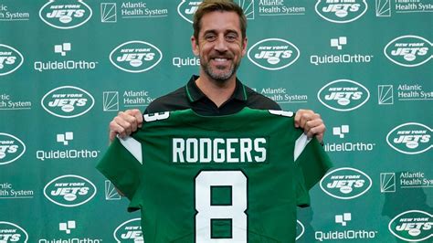 Rodgers hopes to help Jets add to ‘lonely’ Super Bowl trophy