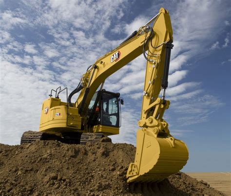 Compact radius design gives next gen Cat 325 Excavator better ...