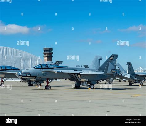 Naval air station lemoore hi-res stock photography and images - Alamy