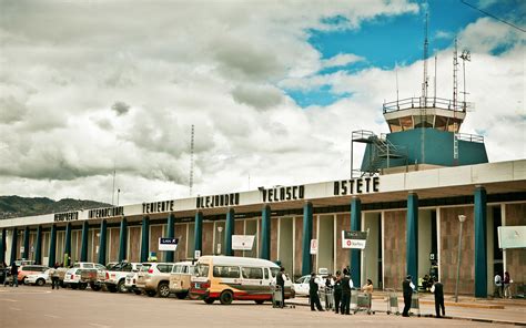 Aeropuerto Internacional Alejandro Velasco Astete del Cusco : JJC Grupo