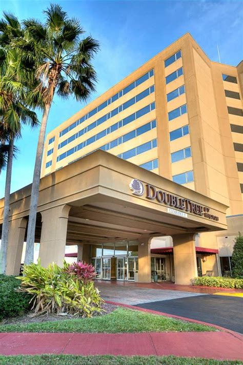 DoubleTree by Hilton Orlando Airport Weddings