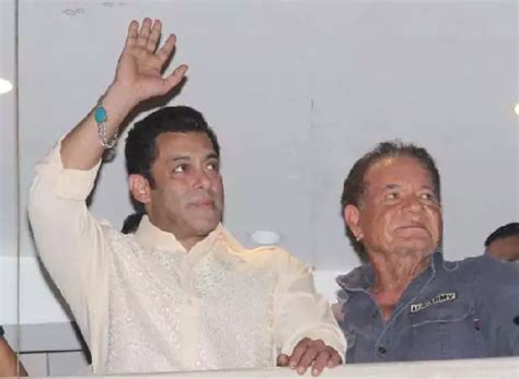 Here’s how Salim Khan celebrated Eid without Salman Khan | Filmfare.com