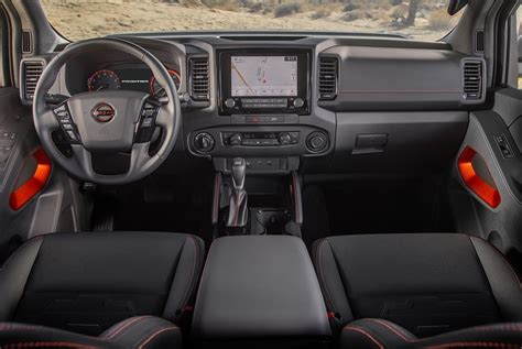 2022 Nissan Frontier Lands in Chicago in Crew Cab PRO-4X Spec Wearing ...