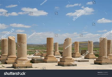 1,435 Iran Pasargadae Images, Stock Photos & Vectors | Shutterstock