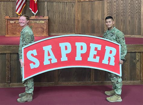 Washington Guard Member Makes History at Sapper Leader Course > National Guard > State ...