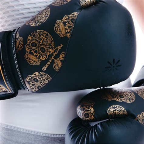 Women’s Boxing Gloves SKULL ART 12oz - Combatdefencesystems.com