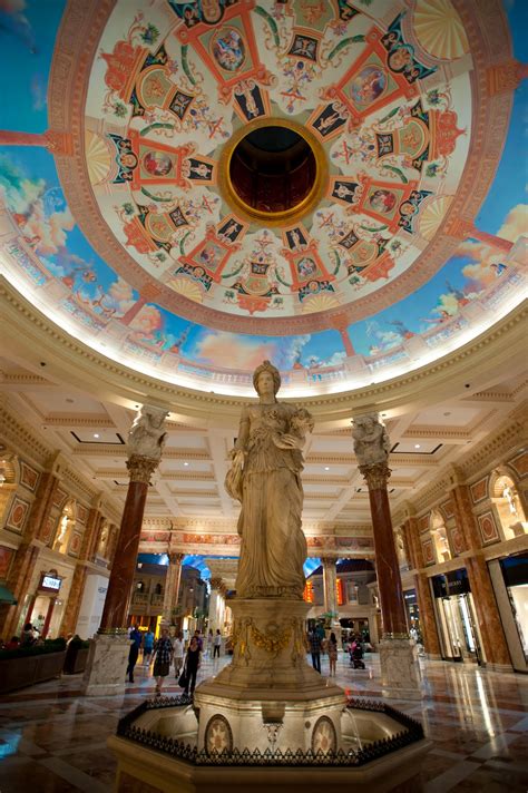 Shutterbugs Capturing the World Around Us: Inside Caesar's Palace