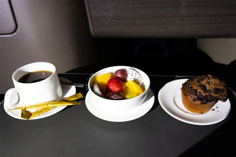 Qantas 787 Dreamliner Business Class Review - Zac George