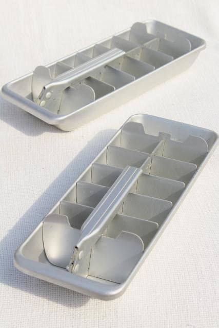 vintage ice cube trays, aluminum metal pull handle release lever ice slice