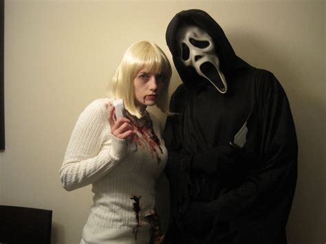 Scream Costume