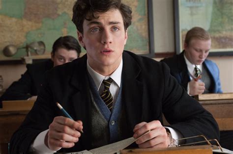 Aaron Taylor-Johnson Nowhere Boy - Vicki Vasquez