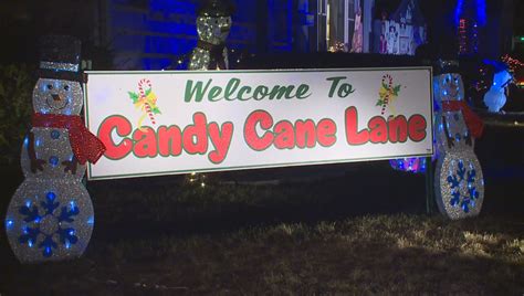 Candy Cane Lane opens Nov. 25; benefits MACC Fund | FOX6 Milwaukee