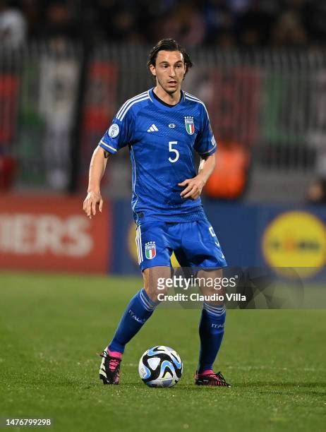 Matteo Darmian Italy Photos and Premium High Res Pictures - Getty Images