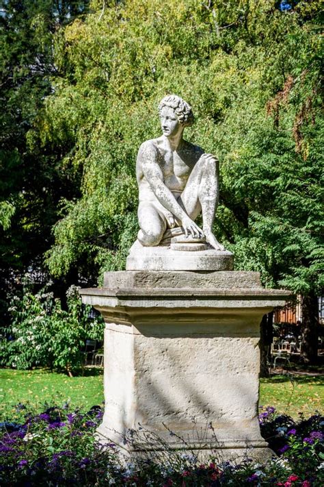 Statue in the Luxembourg Gardens, Paris Stock Photo - Image of marble ...