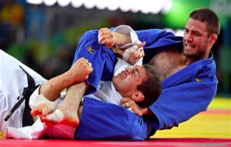 What's The Real Difference Between Judo And BJJ Ground Game?