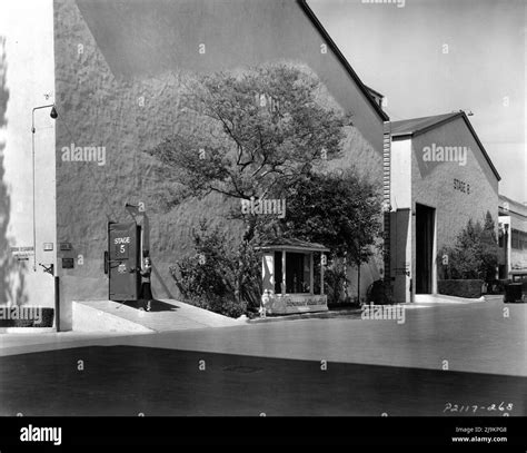 Contract Actress ELLEN DREW visits a Sound Stage at Paramount Studios in Hollywood in 1939 ...