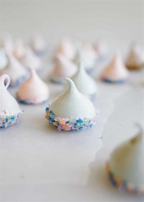 YOU NEED TO KNOW: How to Whip Egg Whites (and Make Meringue Cookies ...