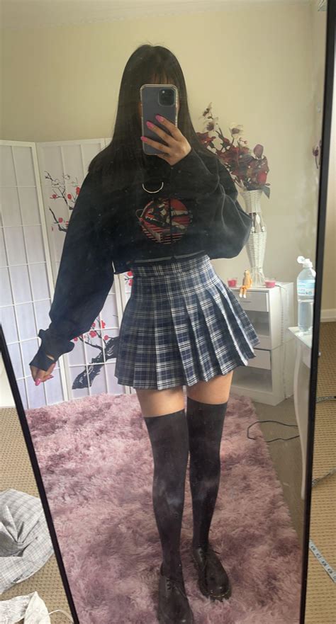 What do you think of this outfit? Egirl inspired 💖 : r/OUTFITS