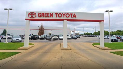 About Green Toyota in Springfield, IL | New Toyota Dealership