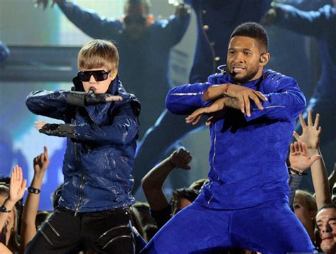 Justin Bieber Performs with Usher and Jaden Smith at the 2011 Grammy Awards