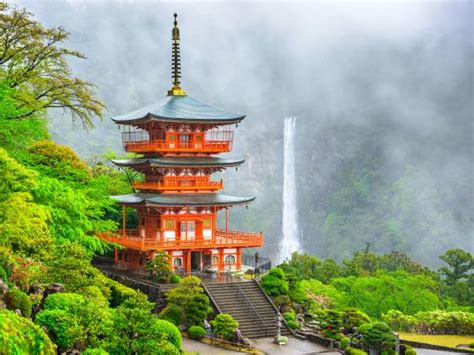 Nachi Falls: A Day of Iconic Scenery, Sacred Landscapes, and Trailing Thrills | Japan Cheapo