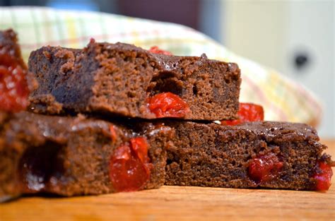 In a Nutshell...: Maraschino Cherry Fudge Brownies