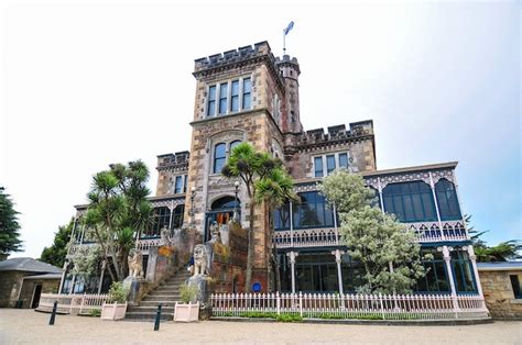 Dunedin's Larnach Castle (A Guide)