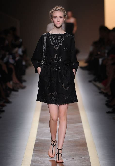 Valentino | Fashion, Lace dress black, Ready to wear