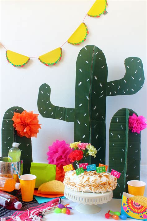 DIY | Cactus Props - Squirrelly Minds | Decoracion fiesta mexicana, Decoracion fiesta mexicana ...