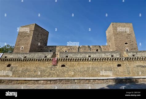 Castello Svevo di Bari (Bari Castle), Italy Stock Photo - Alamy