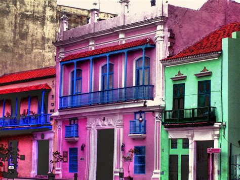 Cuba, L'Havana, Multicolored Houses | esinuhe69 | Flickr