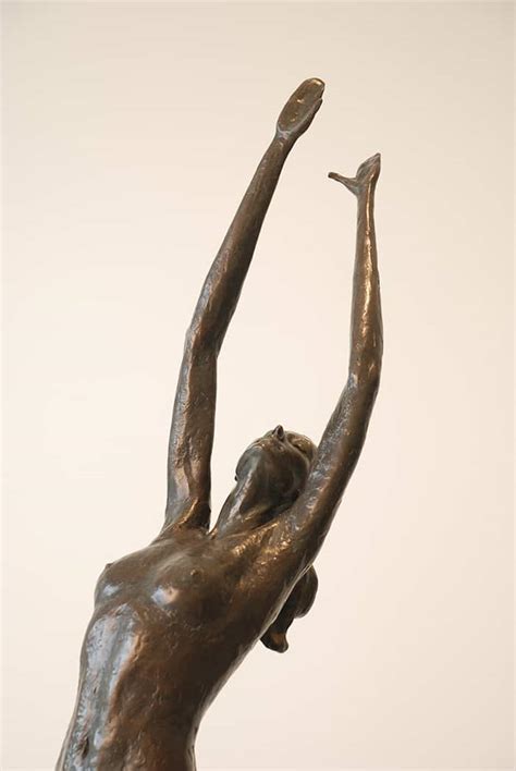 Helena - Corbin Bronze